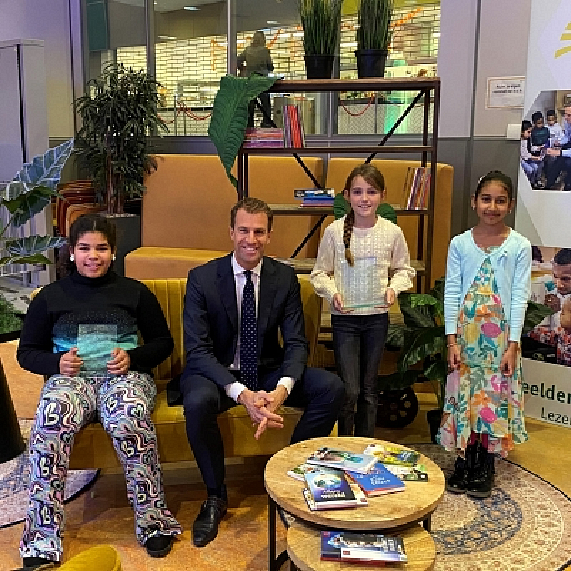 Ondertekening manifest Heel Den Haag Leest